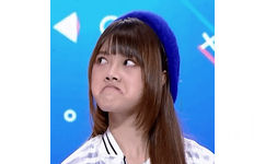 PRAEWA SUTHAMPHONG 翻白眼 - Victory BNK48 PRAEWA SUTHAMPHONG GIF 动图