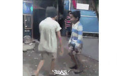 小孩尬舞动图 GIF